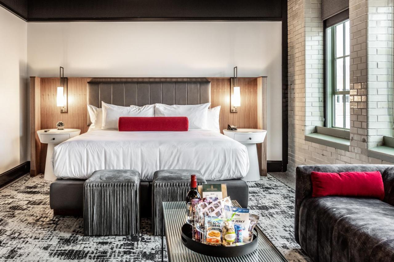 Bottleworks Hotel インディアナポリス エクステリア 写真