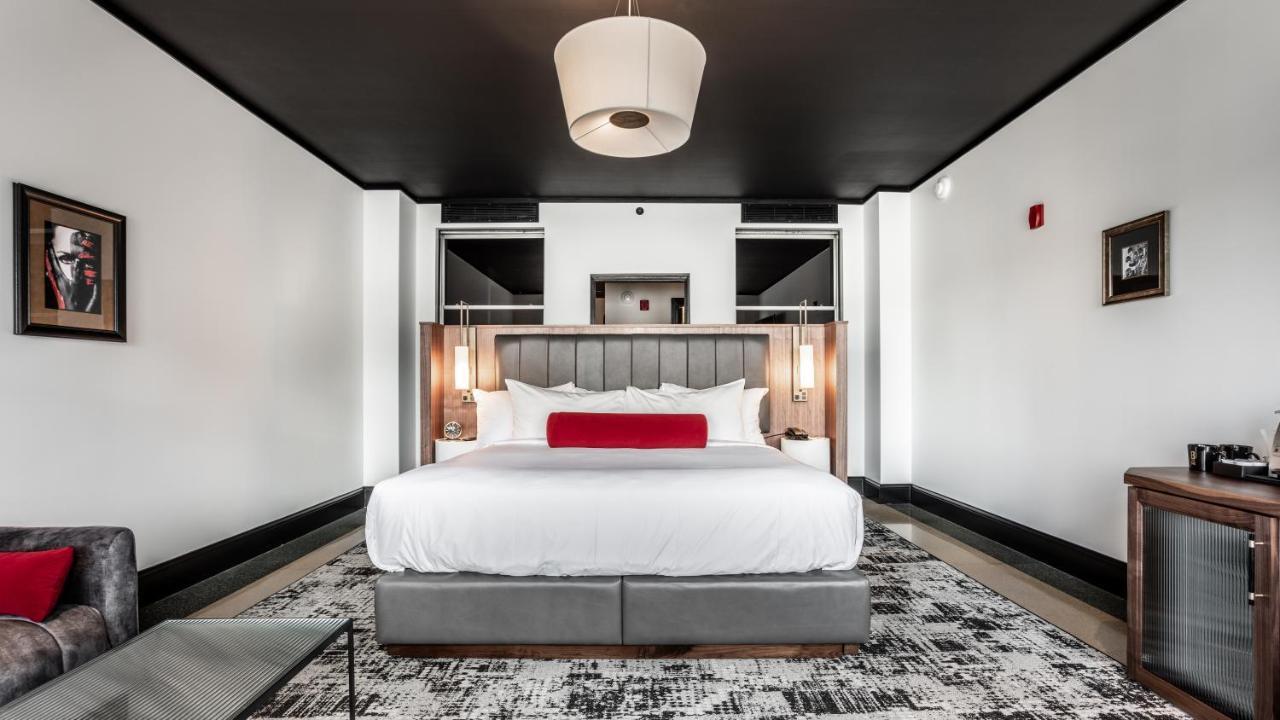 Bottleworks Hotel インディアナポリス エクステリア 写真