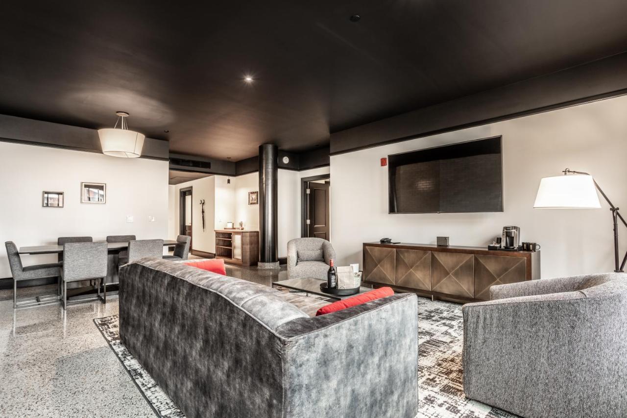 Bottleworks Hotel インディアナポリス エクステリア 写真