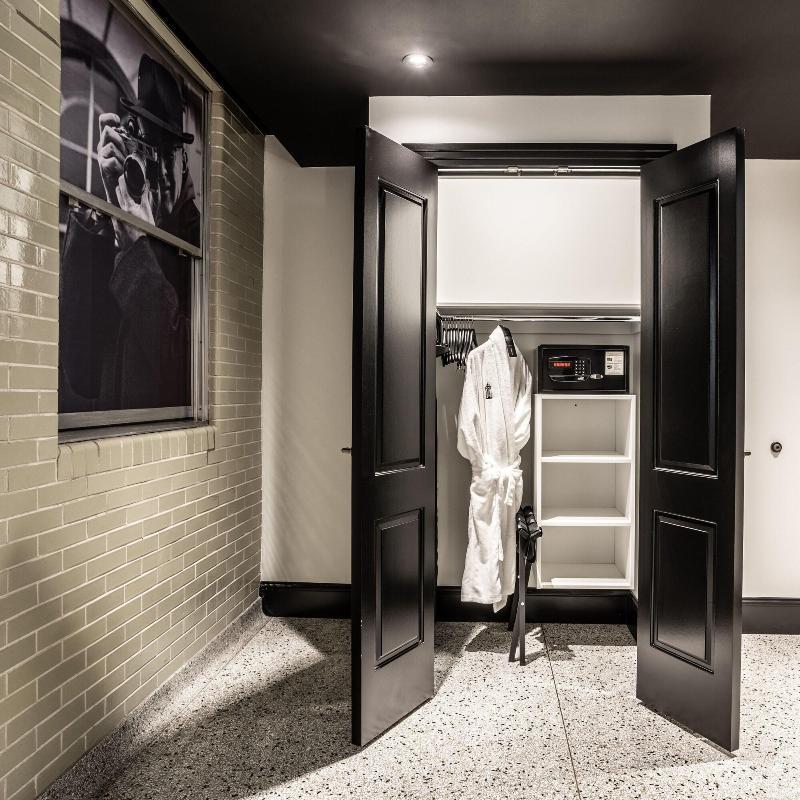 Bottleworks Hotel インディアナポリス エクステリア 写真