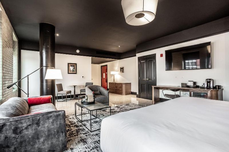 Bottleworks Hotel インディアナポリス エクステリア 写真