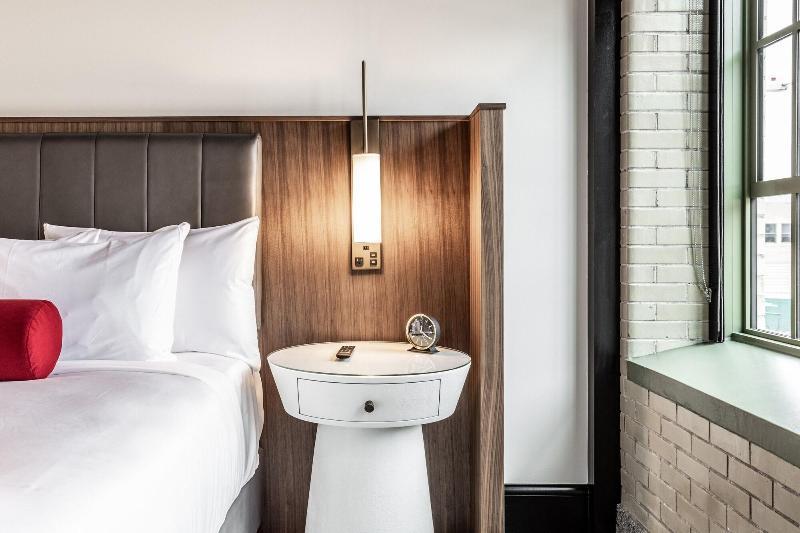 Bottleworks Hotel インディアナポリス エクステリア 写真