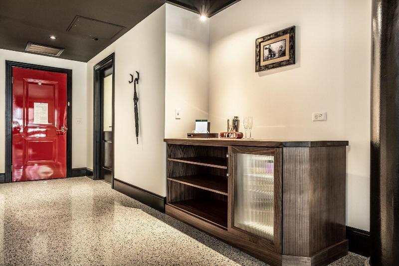 Bottleworks Hotel インディアナポリス エクステリア 写真